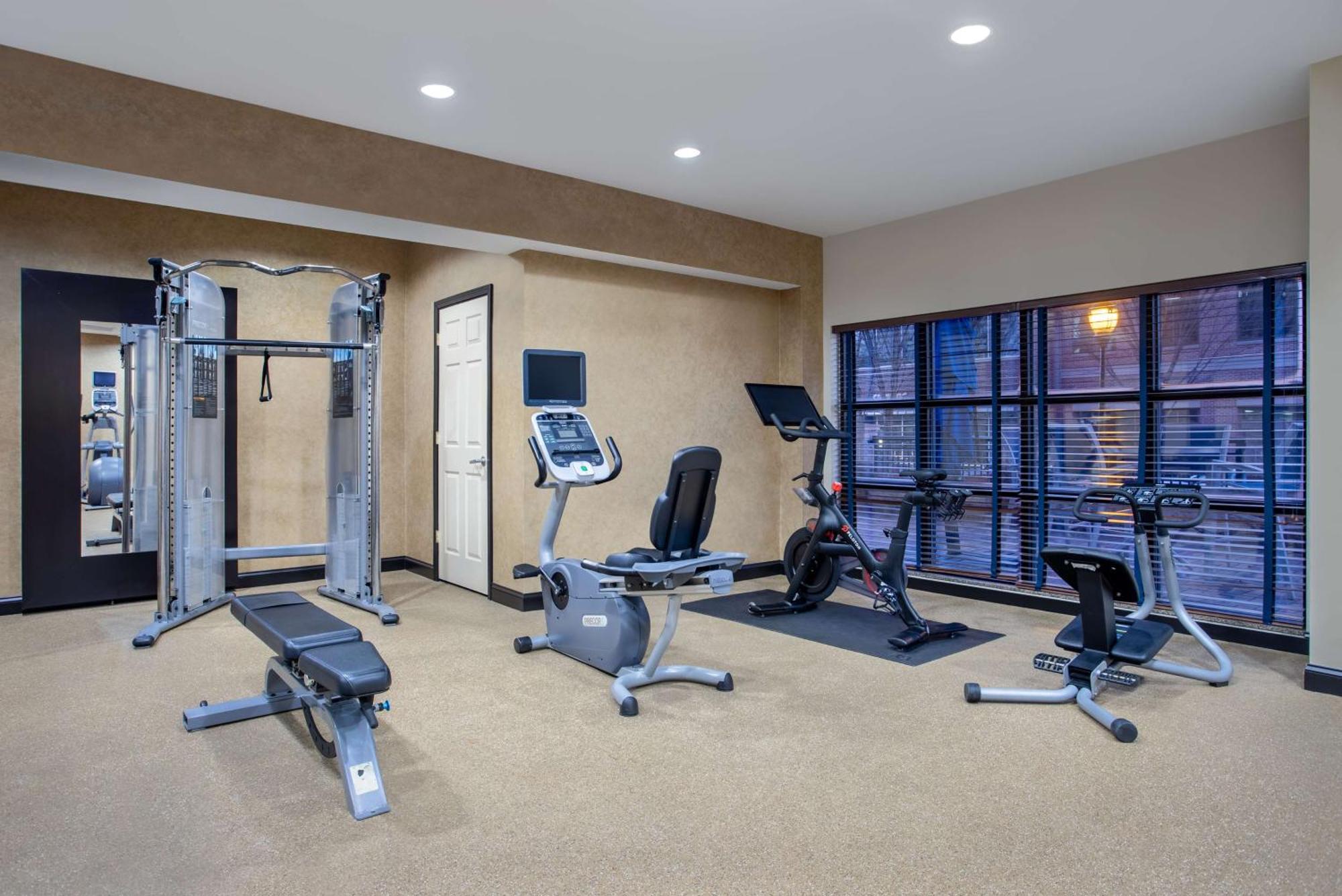 Homewood Suites By Hilton Davidson Экстерьер фото
